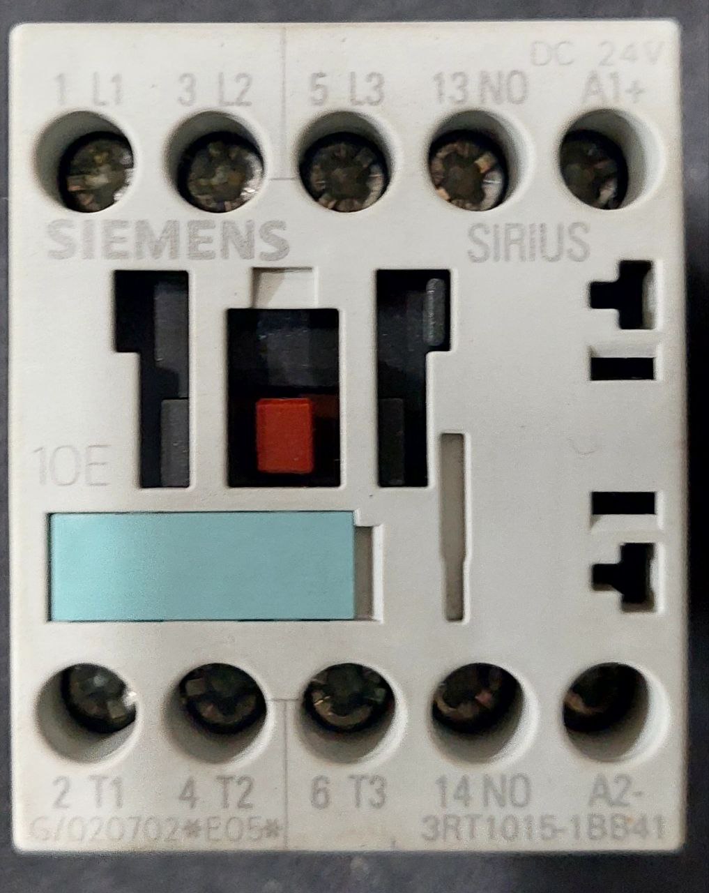 کنتاکتور صنعتی زیمنس ۲۴ ولت DC