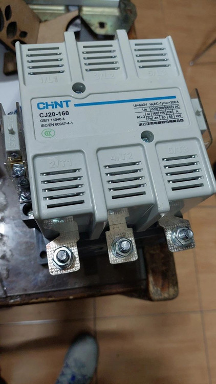 کنتاکتور ۱۶۰آمپر چانت بوبین ۳۸۰ولت